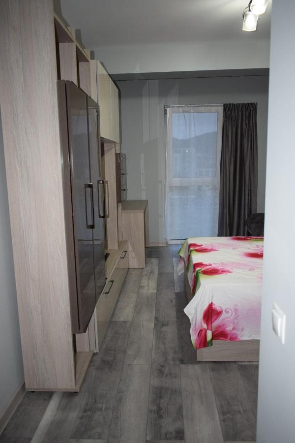 Apartament Parc Central Rhbm 바이아마레 외부 사진